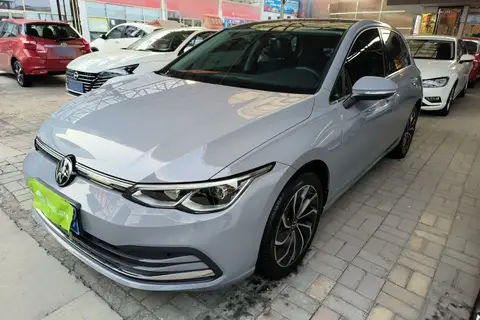 Volkswagen Golf 2023