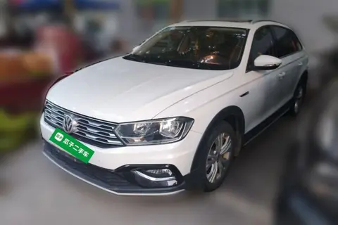 Volkswagen C-TREK 2017