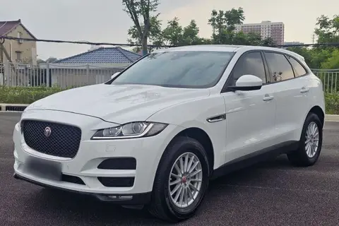 Jaguar F-PACE 2017