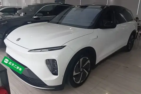 NIO ES8 2024