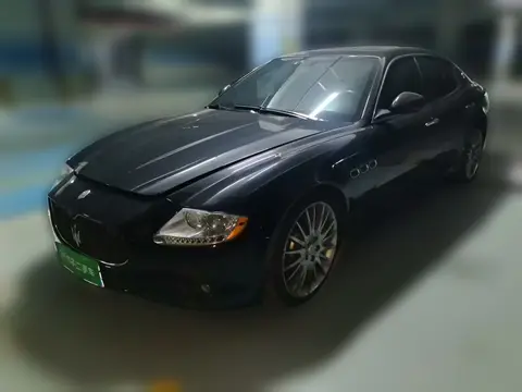 Maserati Quattroporte 2012