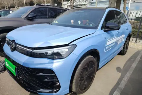 Volkswagen Tiguan L 2024