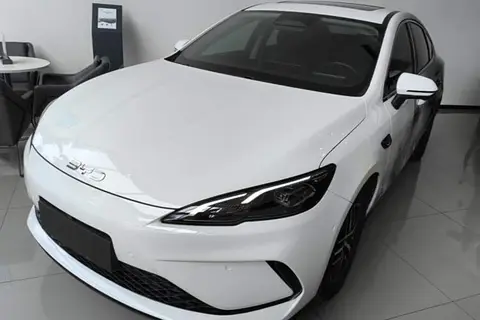 BYD Seal 05 2025