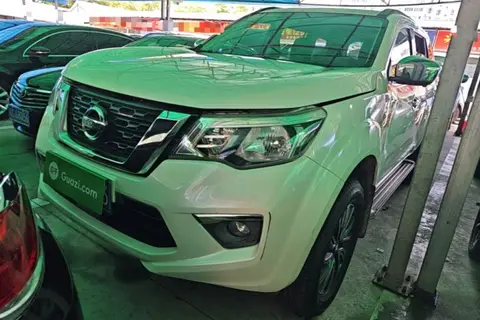 Nissan Terra 2018