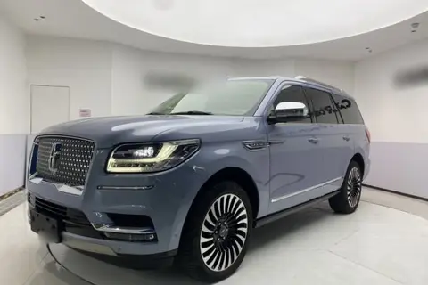 Lincoln Navigator 2021