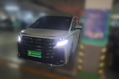 Toyota Vellfire 2023