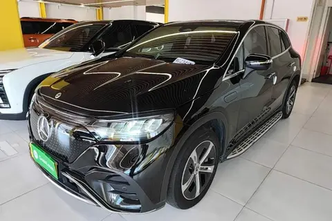 Mercedes-Benz EQE SUV 2024