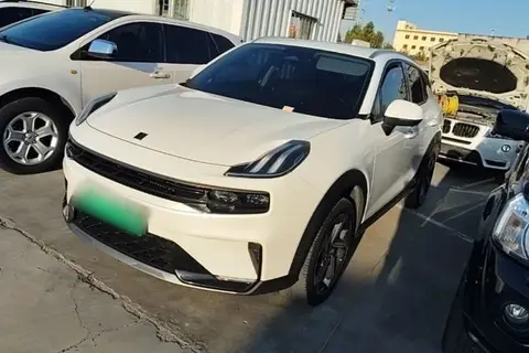 Lynk & Co 06 EM-P 2022