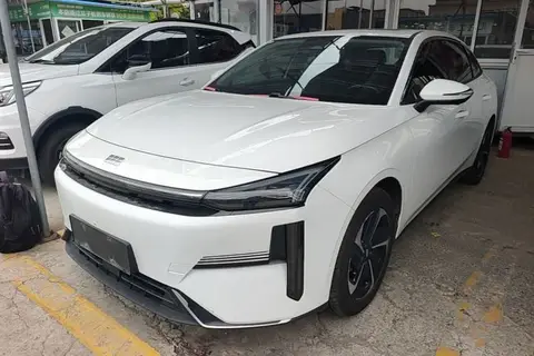 Geely Galaxy L6 2024