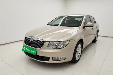 Skoda Superb 2012