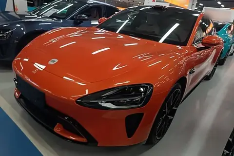 Xiaomi SU7 2025