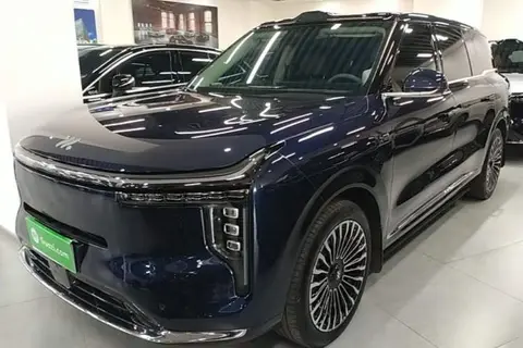 IM Motors LS9 2025