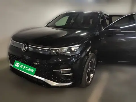 Volkswagen Tiguan L 2025