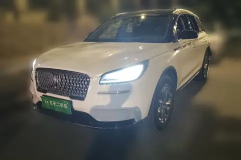 Lincoln Corsair 2020