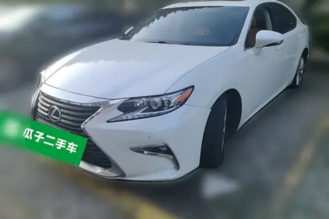 Lexus ES 2015
