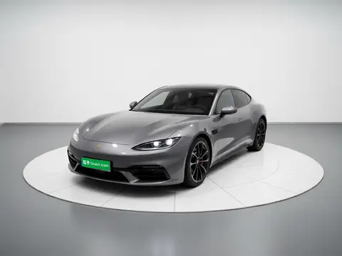Lexus UX 2023