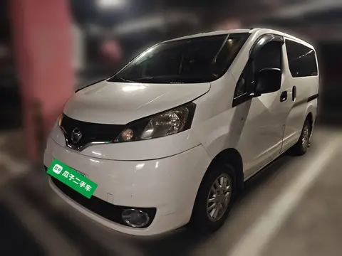 Nissan NV200 2012