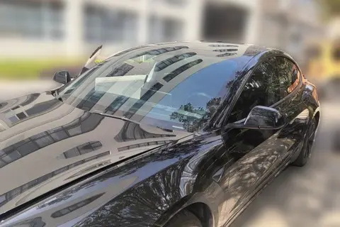 Tesla Model 3 2025