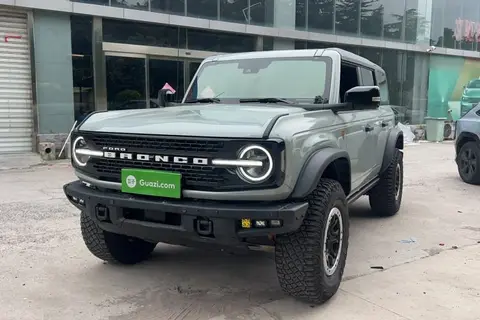 Ford Bronco 2024