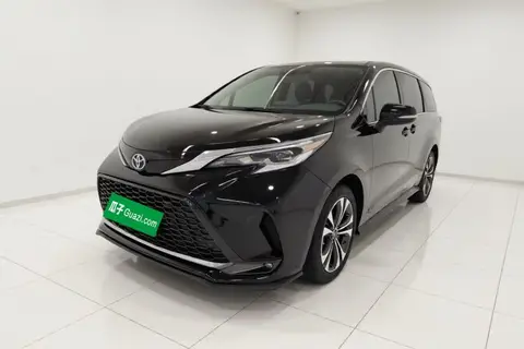 Toyota Granvia 2023