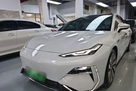 Geely E8 2024