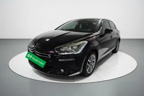 DS 5 2014