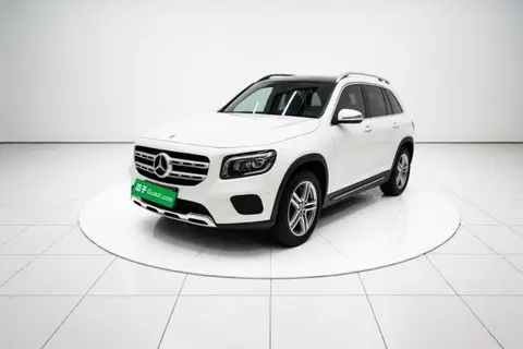Mercedes-Benz GLB 2023