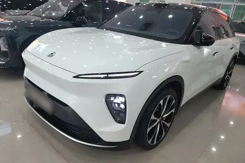 NIO ES8 2023