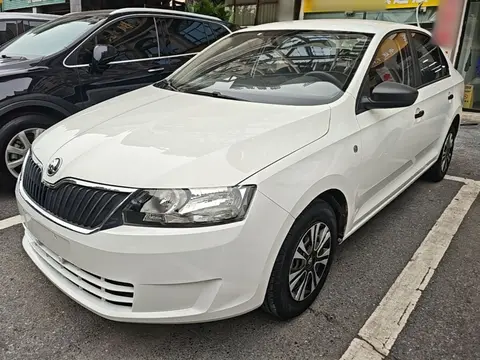 Skoda Rapid 2015