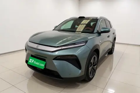 BYD Tang L 2025