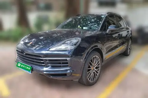 Porsche Cayenne 2021