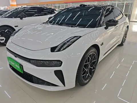 ZEEKR 001 2024