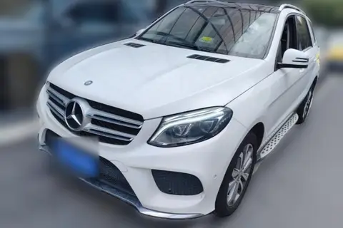 Mercedes-Benz GLE 2016