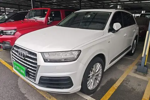 Audi Q7 2016