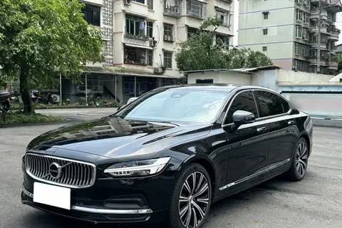 Volvo S90 2022
