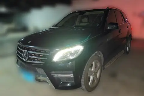 Mercedes-Benz M-Class 2014