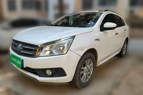 Venucia T70 2015