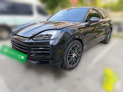 Porsche Cayenne 2024