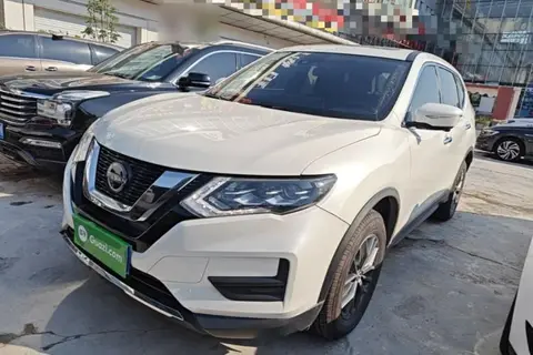 Nissan X-Trail 2025