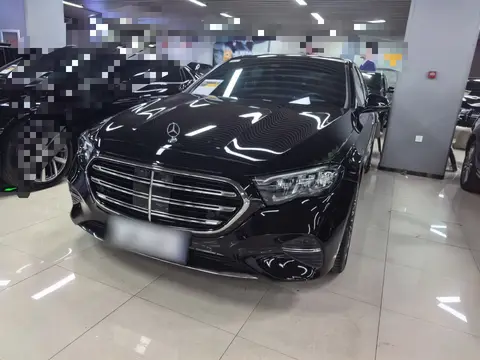 Mercedes-Benz E-Class 2024