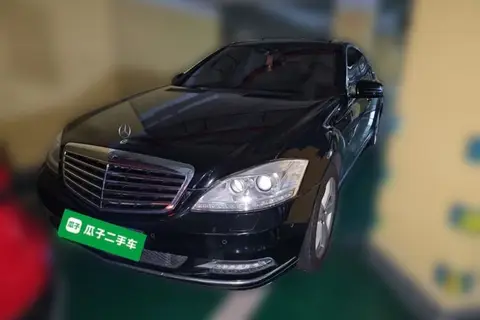 Mercedes-Benz S-Class 2012