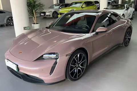 Porsche Taycan 2023