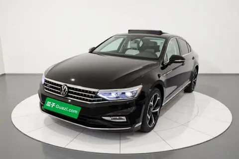 Volkswagen Magotan 2025