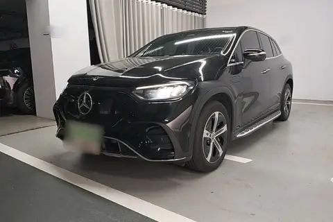 Mercedes-Benz EQE SUV 2023