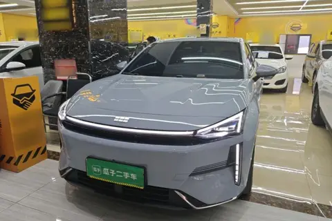 Geely Galaxy L6 2025
