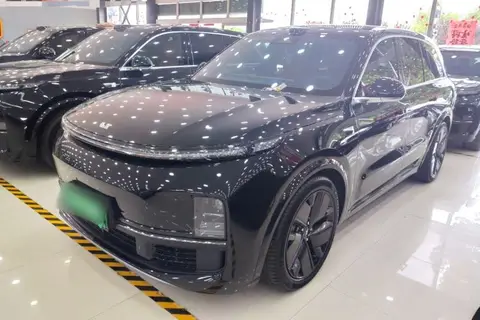 Li L8 2025