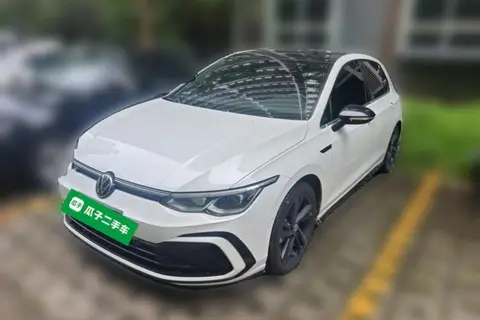 Volkswagen Golf 2022
