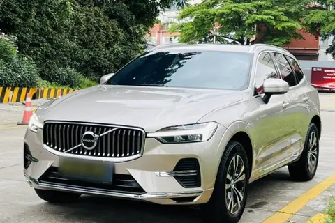 Volvo XC60 2025