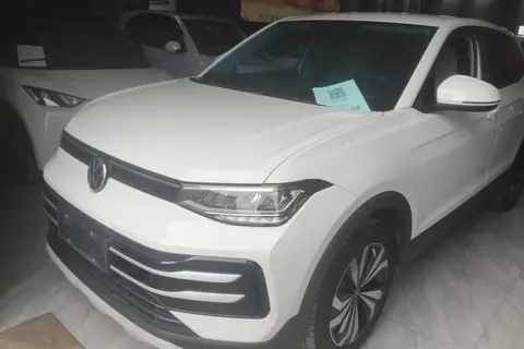 Volkswagen Tharu 2025
