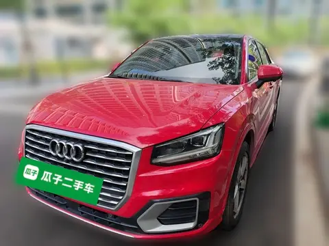 Audi Q2L 2020
